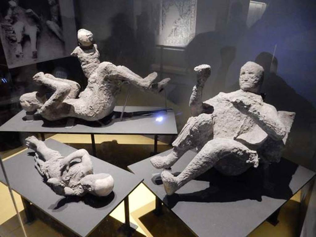 VI.17.42 Pompeii. Victims 50 To 53, May 2018. Plaster Casts Of ...